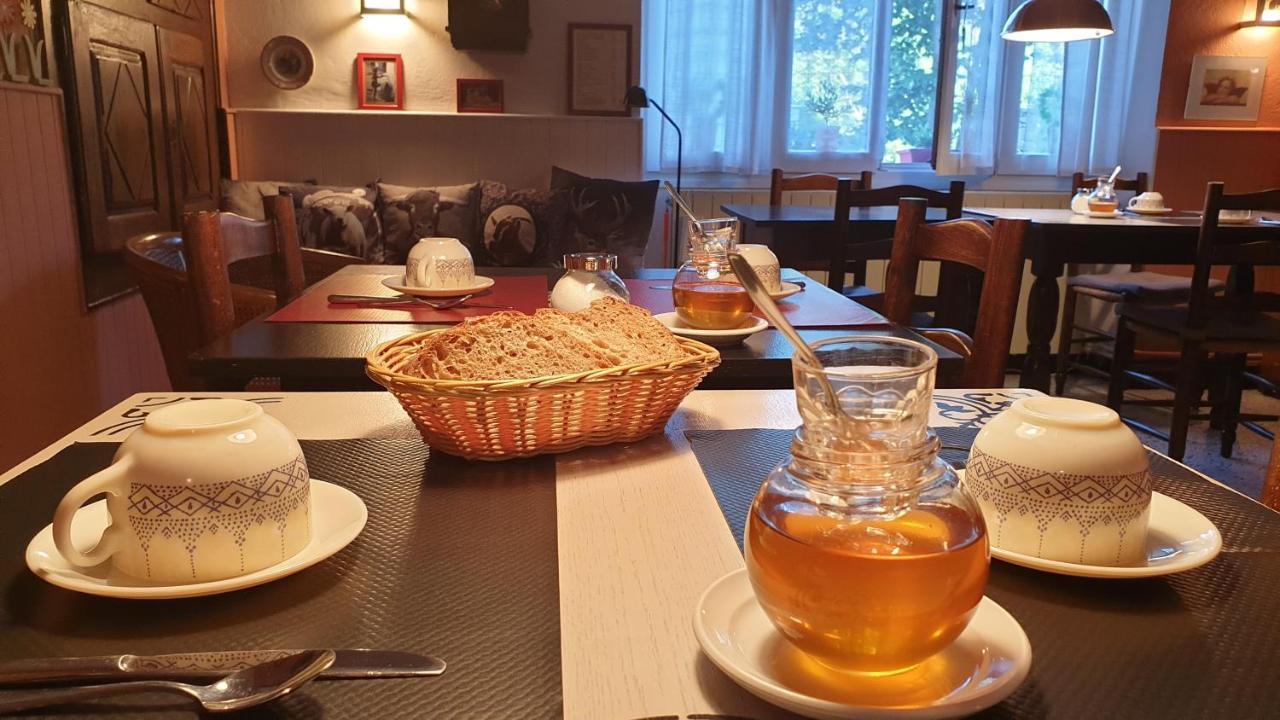 Saint-Ferréol-Trente Auberge De Trente Pas מראה חיצוני תמונה